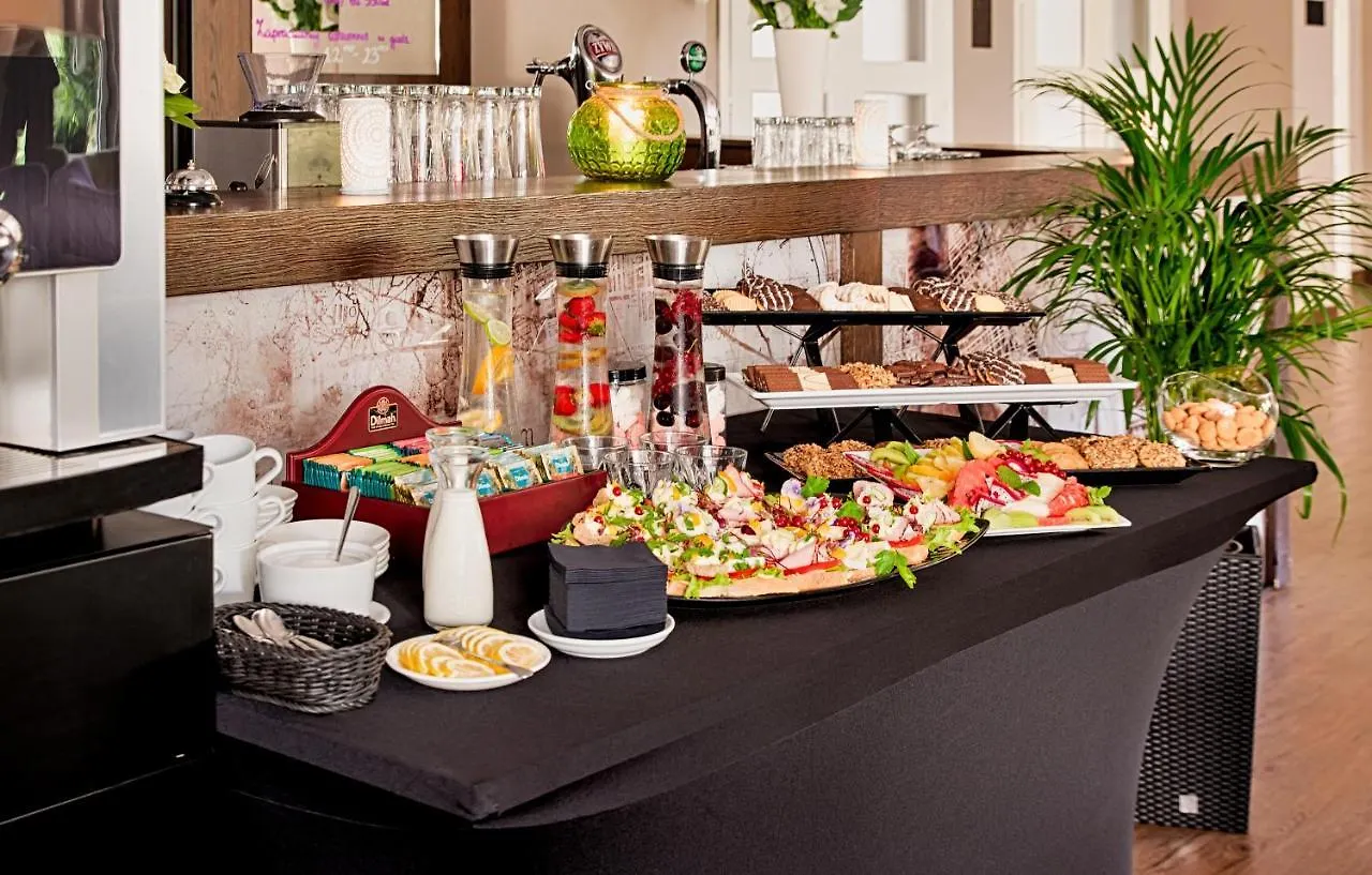 Citi Hotel'S Warszawa-Falenty Raszyn Bed & Breakfast